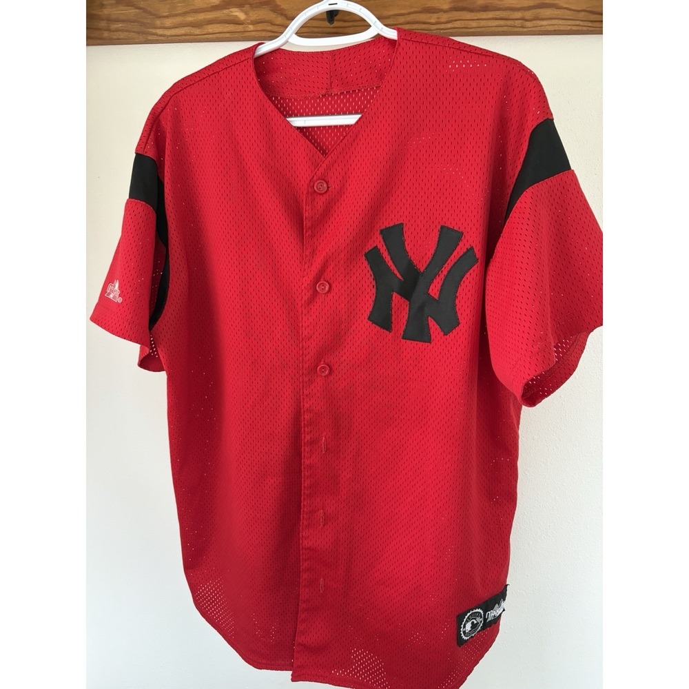 Majestic‎ New York Yankees Red Baseball Jersey Vintage Size L MLB Sewn Stitched